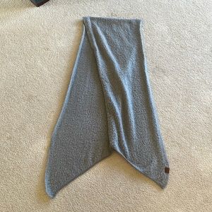 C&C gray scarf